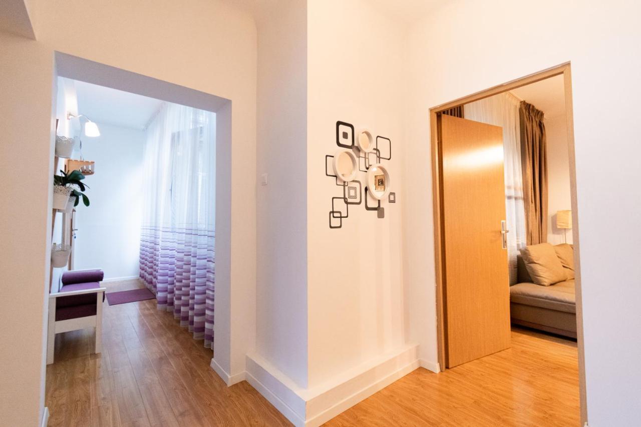 Ardor Apt - Bright And Secluded Apartment In The Heart Of Old Town 브라쇼브 외부 사진