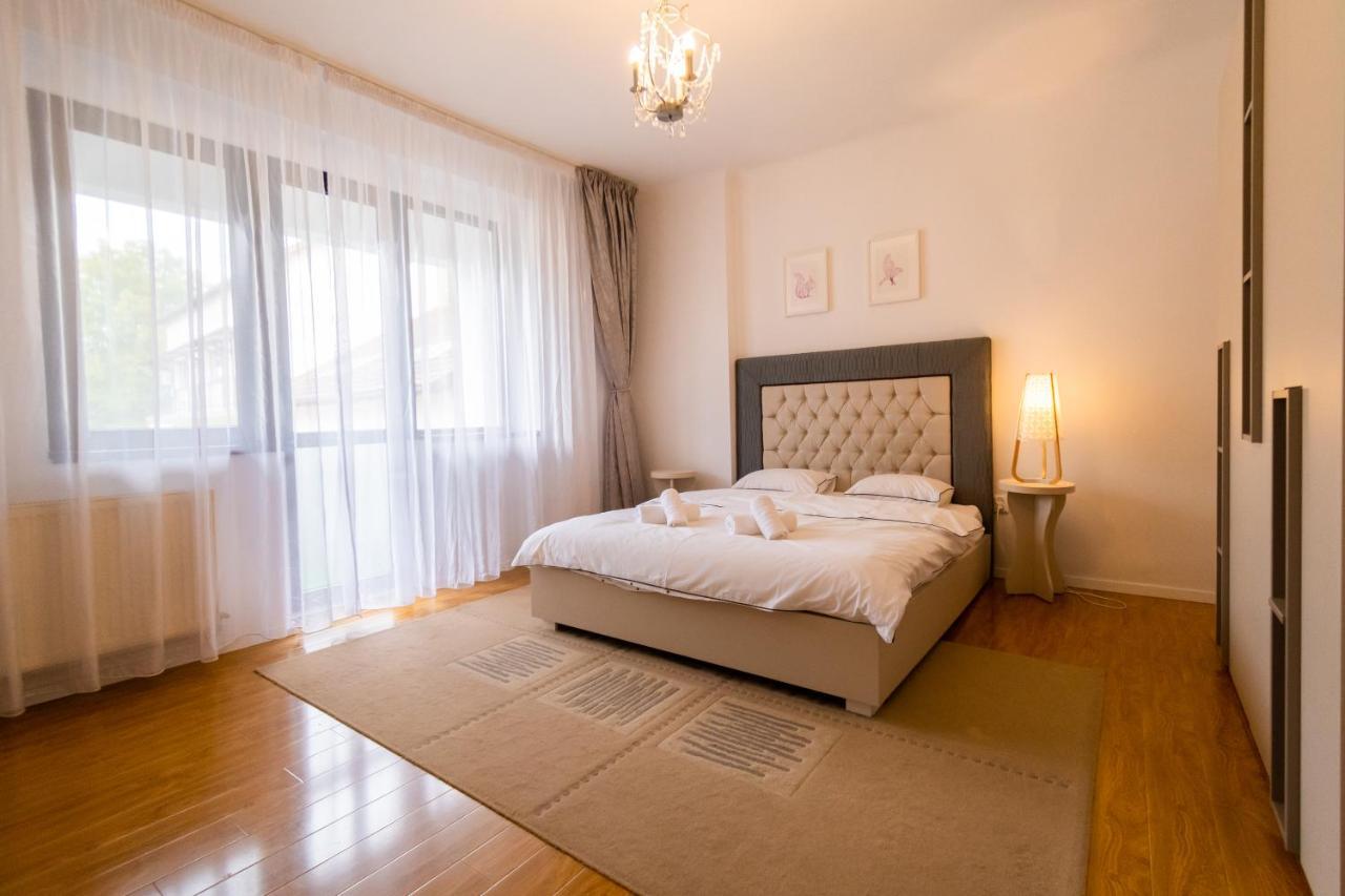 Ardor Apt - Bright And Secluded Apartment In The Heart Of Old Town 브라쇼브 외부 사진