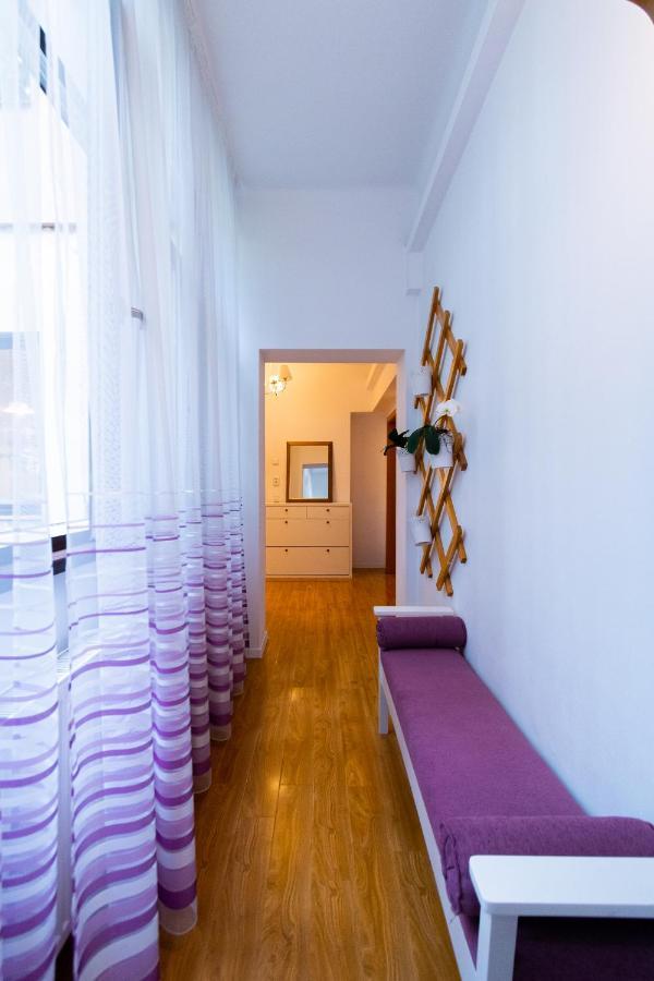 Ardor Apt - Bright And Secluded Apartment In The Heart Of Old Town 브라쇼브 외부 사진
